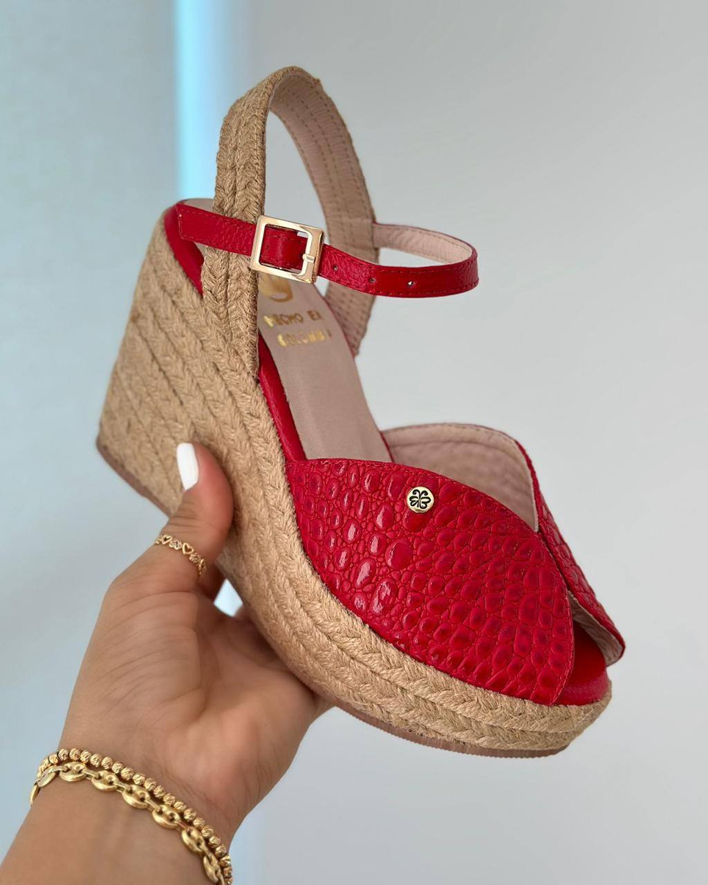 Sandalias plataforma en Cuero