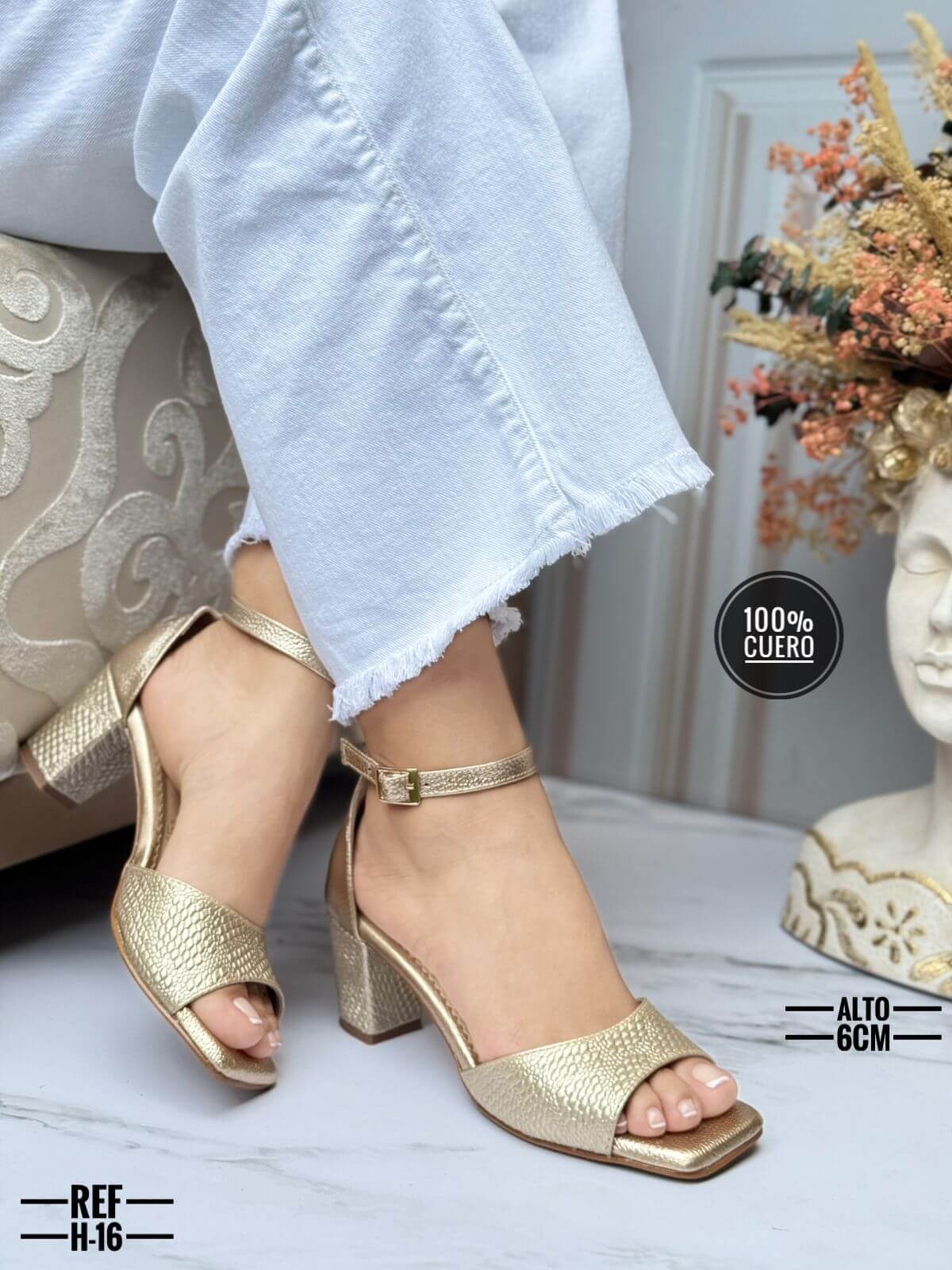 Sandalias de tacon cuero