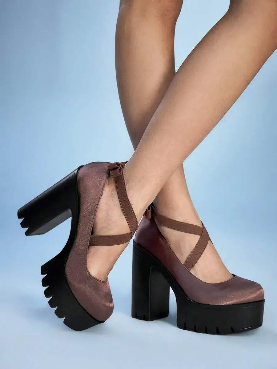 Zapatos de mujer de moda casual con tacón
