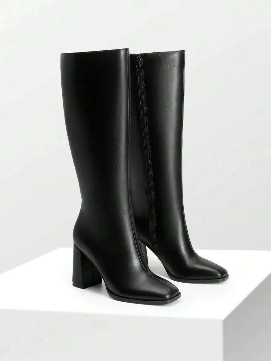 Botas de tacón grueso estilo go-go