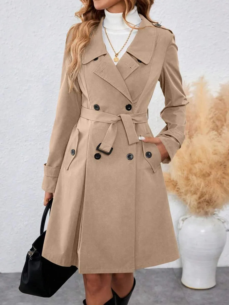 Abrigo trench gris para mujer con cuello largo