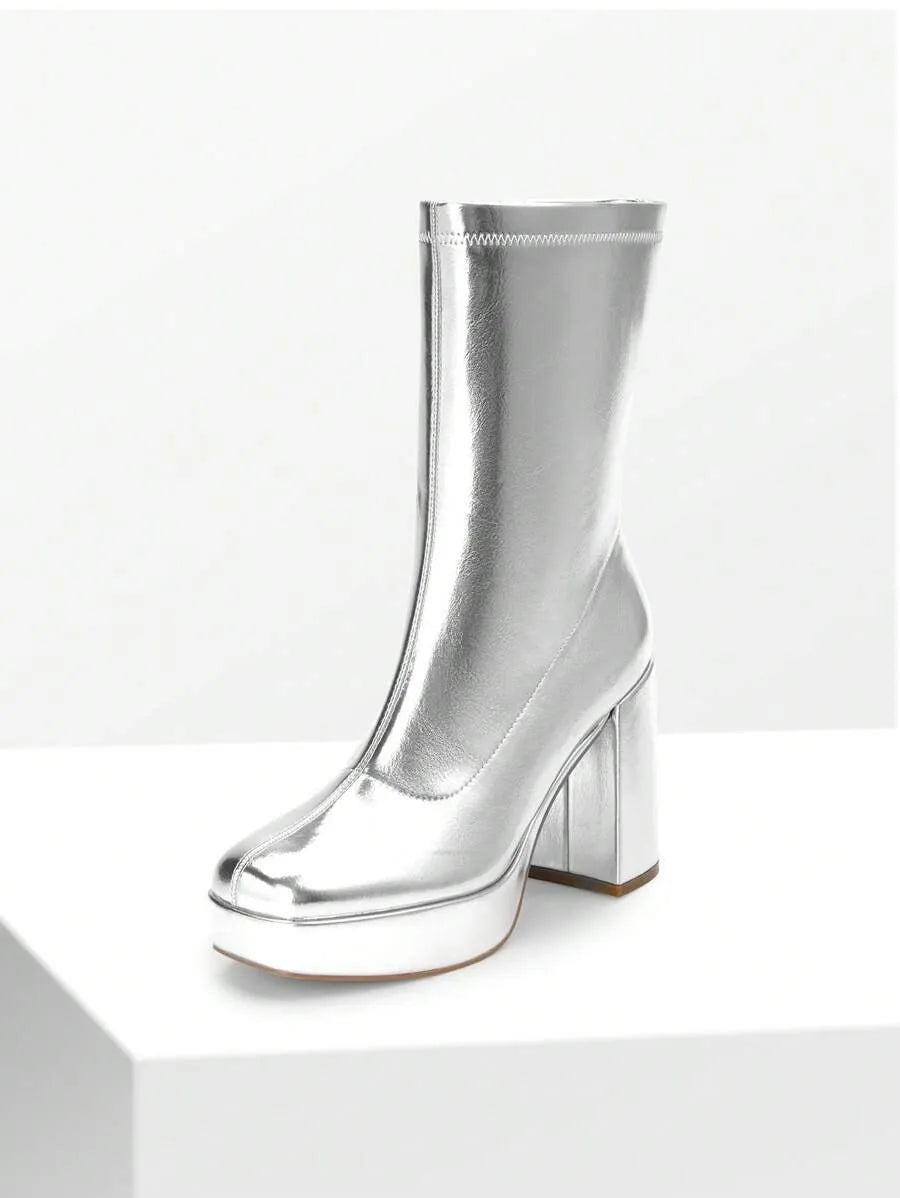Botas de plataforma gruesas hasta media pantorrilla