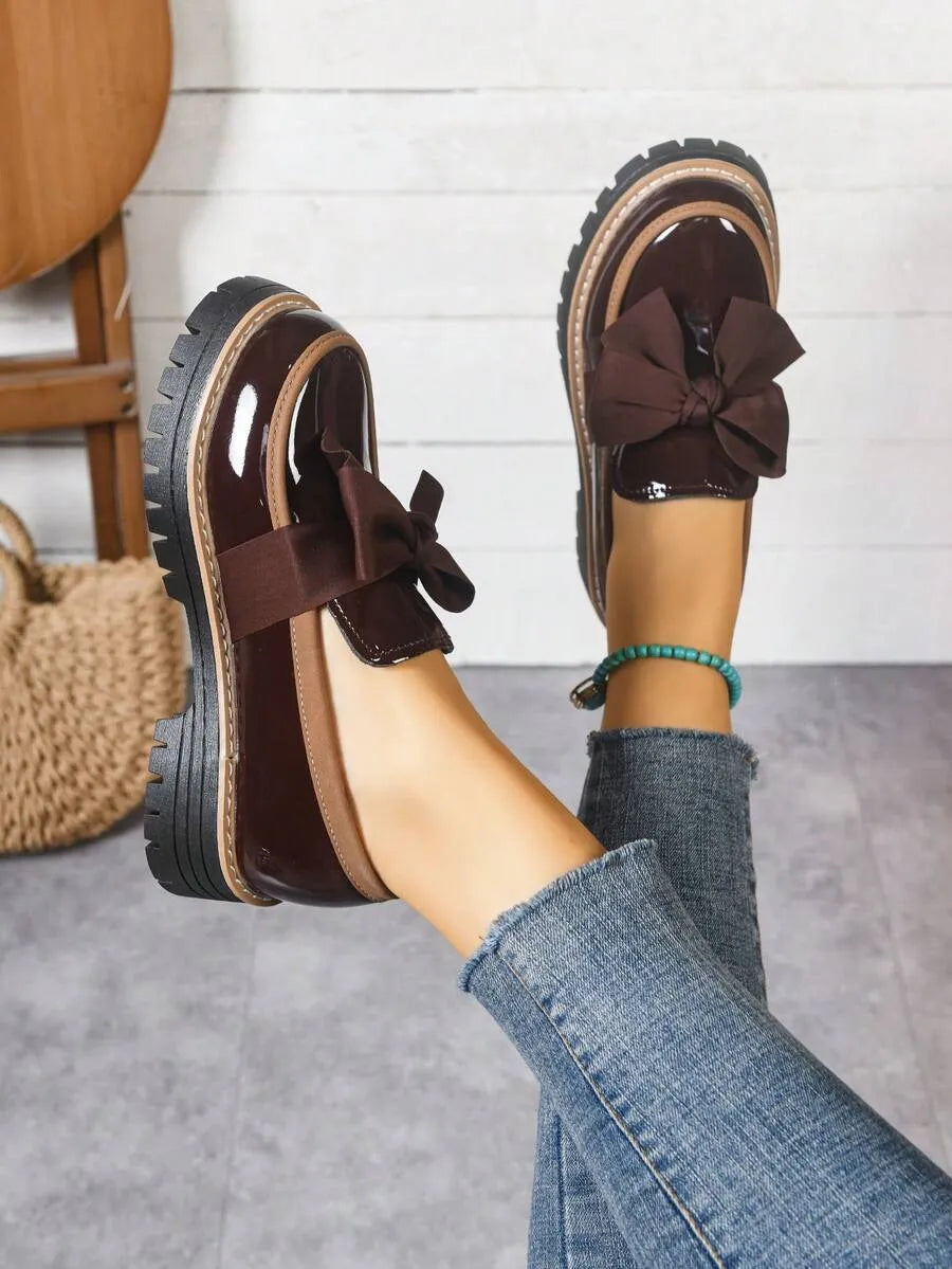 Mocasines de mujer con decoración de lazo