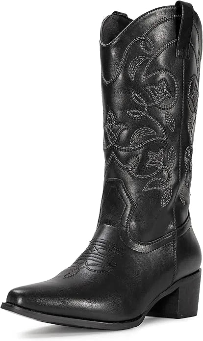 Botas de vaquera con punta puntiaguda