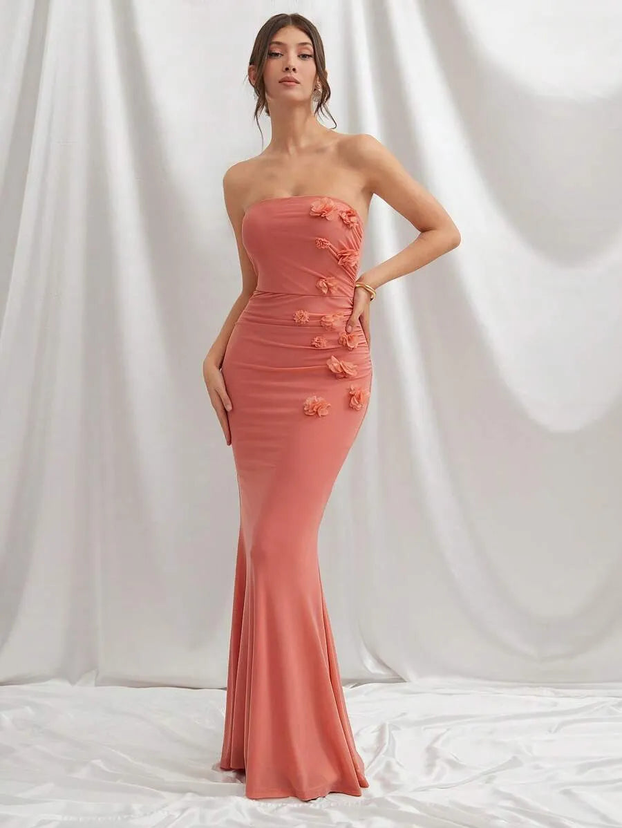 Vestido largo elegante sin tirantes