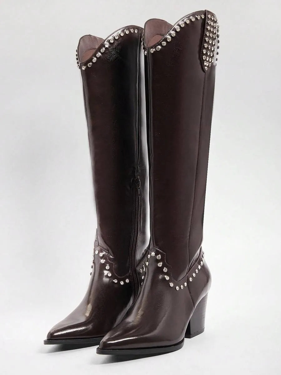 Botas altas de tacón de bloque con remaches