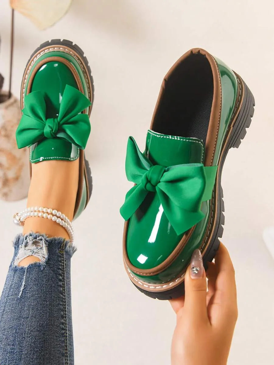 Mocasines de mujer con decoración de lazo