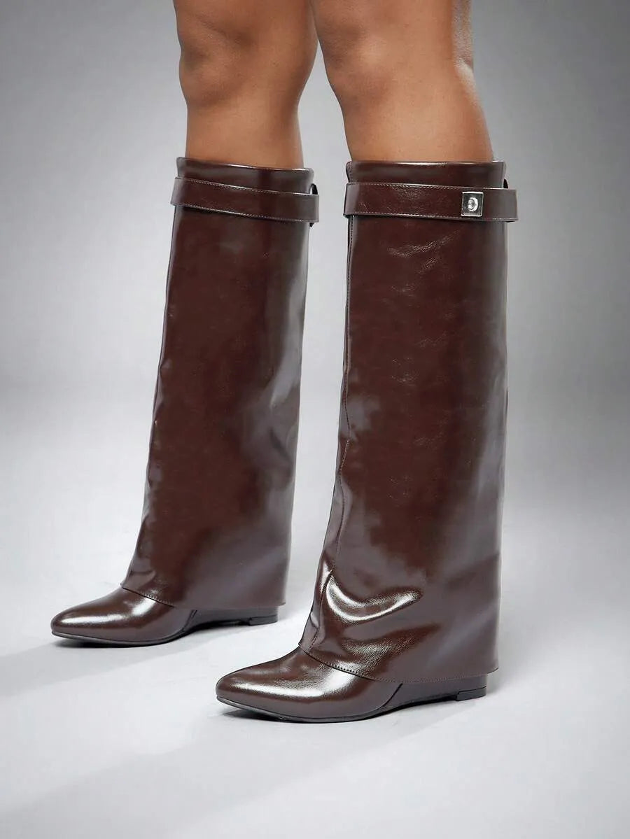 Botas de cuña altas puntiaguda con pliegue