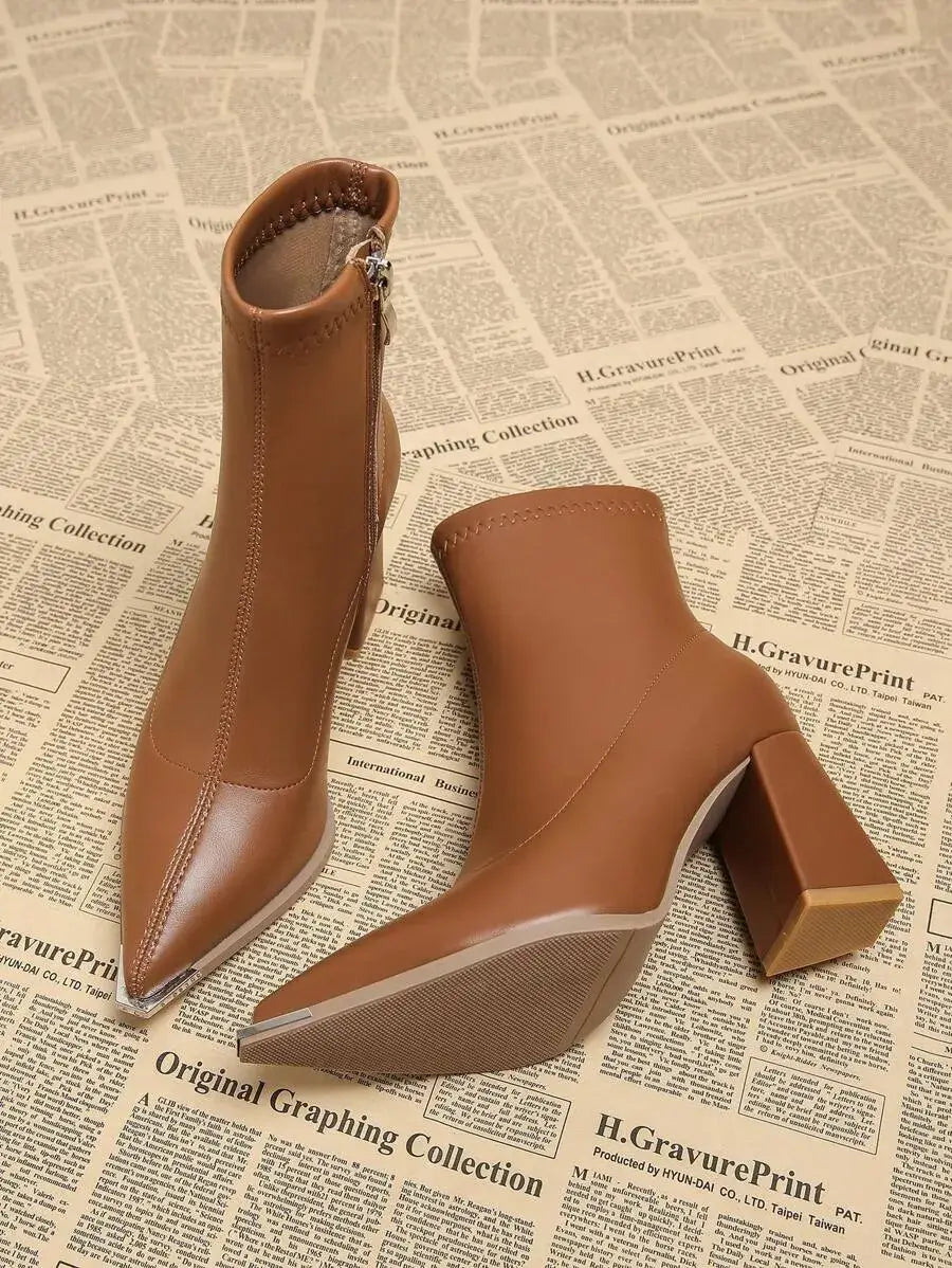 Botines de mujer de punta