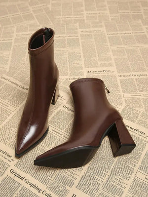 Botines de mujer de punta