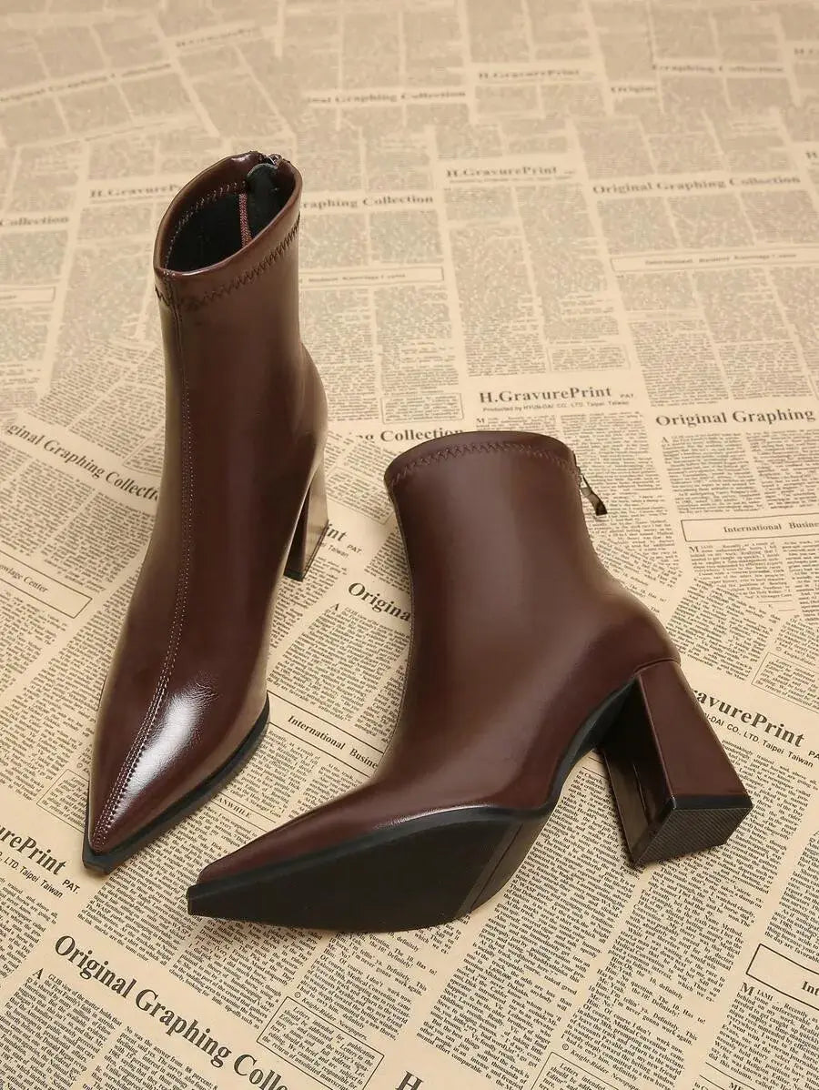 Botines de mujer de punta
