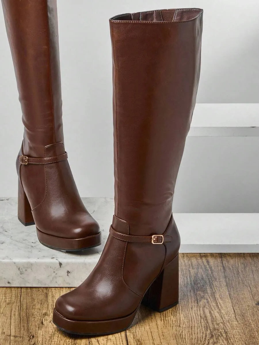 Botas altas hasta la rodilla con tacón