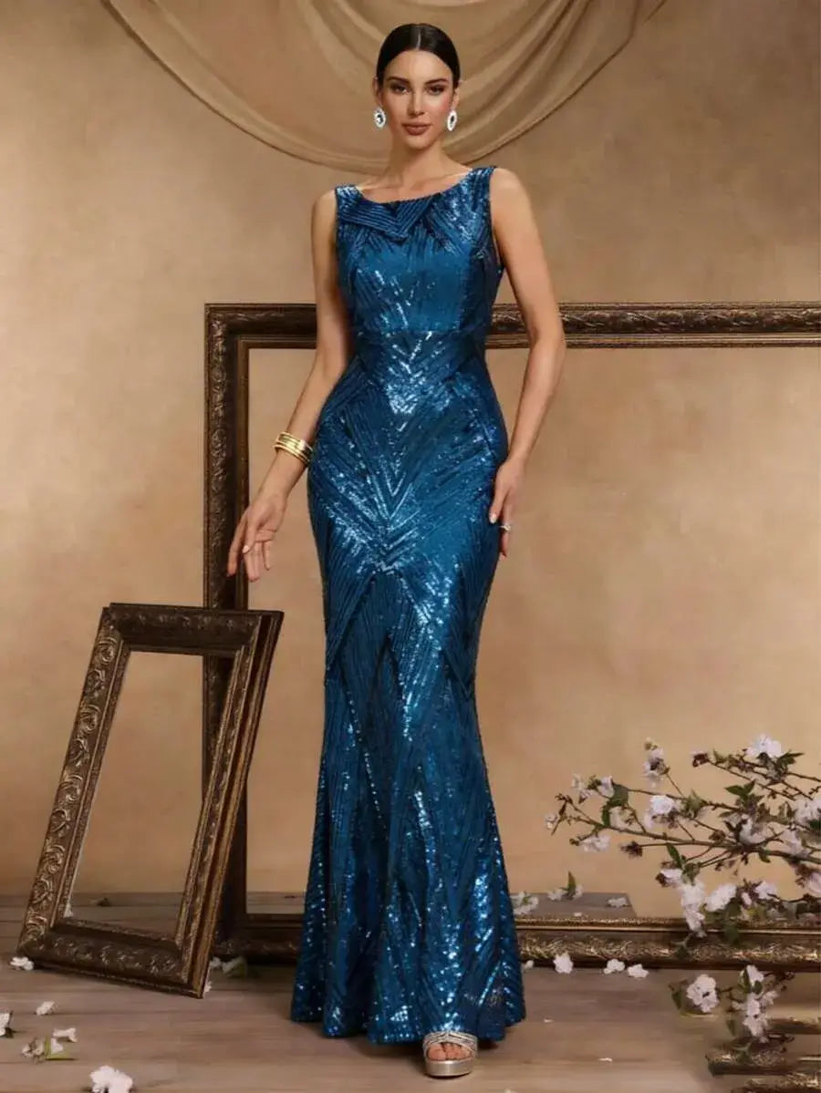Vestido de gala elegante sin mangas