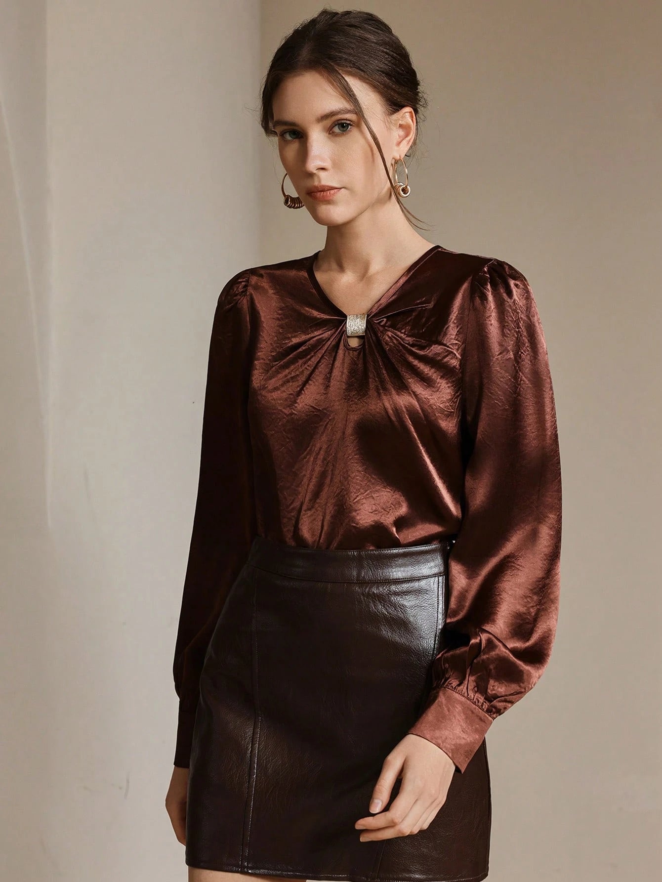 Blusa diseño elegante manga larga