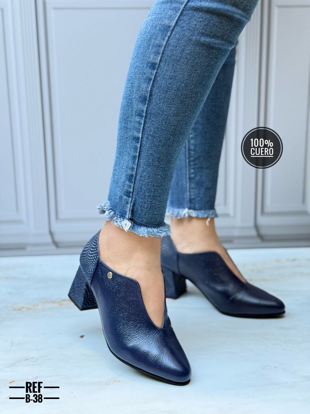 Zapato tacón de Cuero