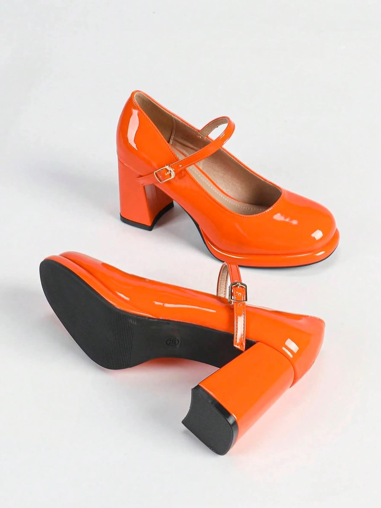 Zapatos de tacón alto tipo Mary Jane