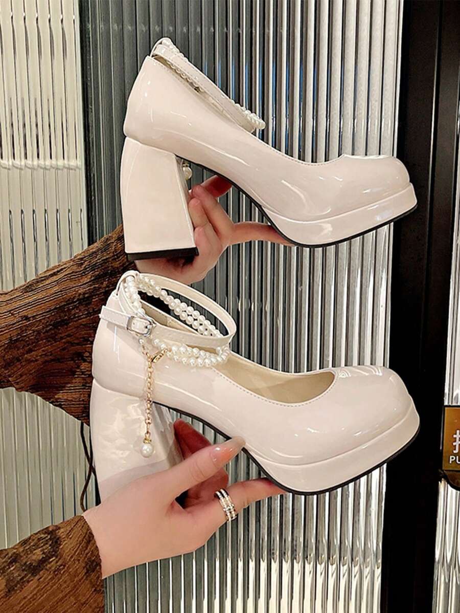 Zapatos de tacón grueso estilo francés con correa de tobillo, cadena de perlas