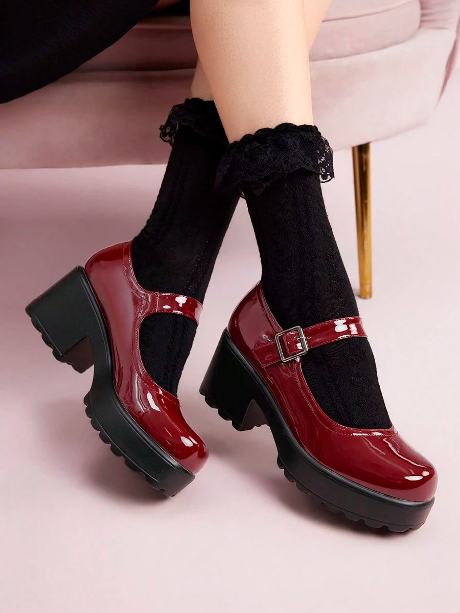 Zapatos de tacón de cuña con correa de hebilla roja de moda para mujer