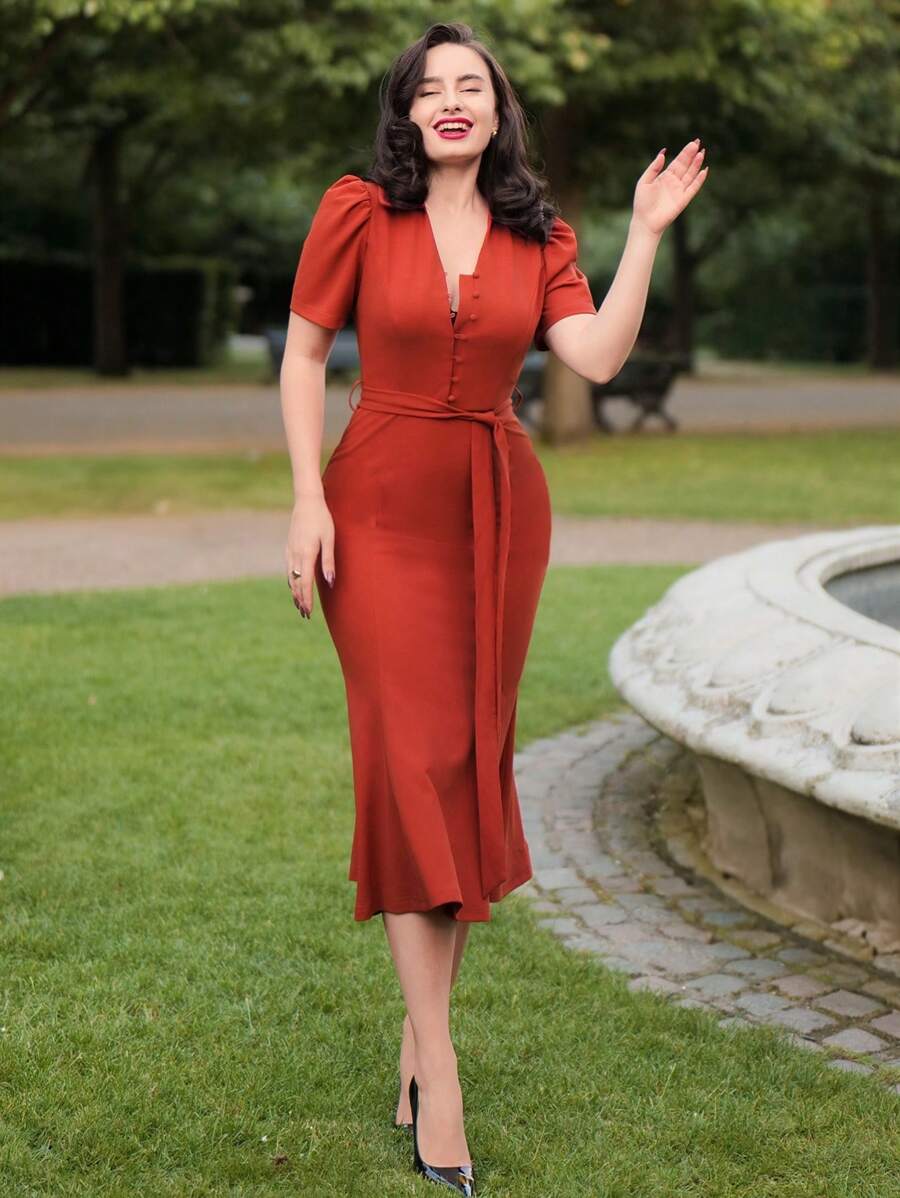 Vestido de mujer elegante y vintage de cuello en V