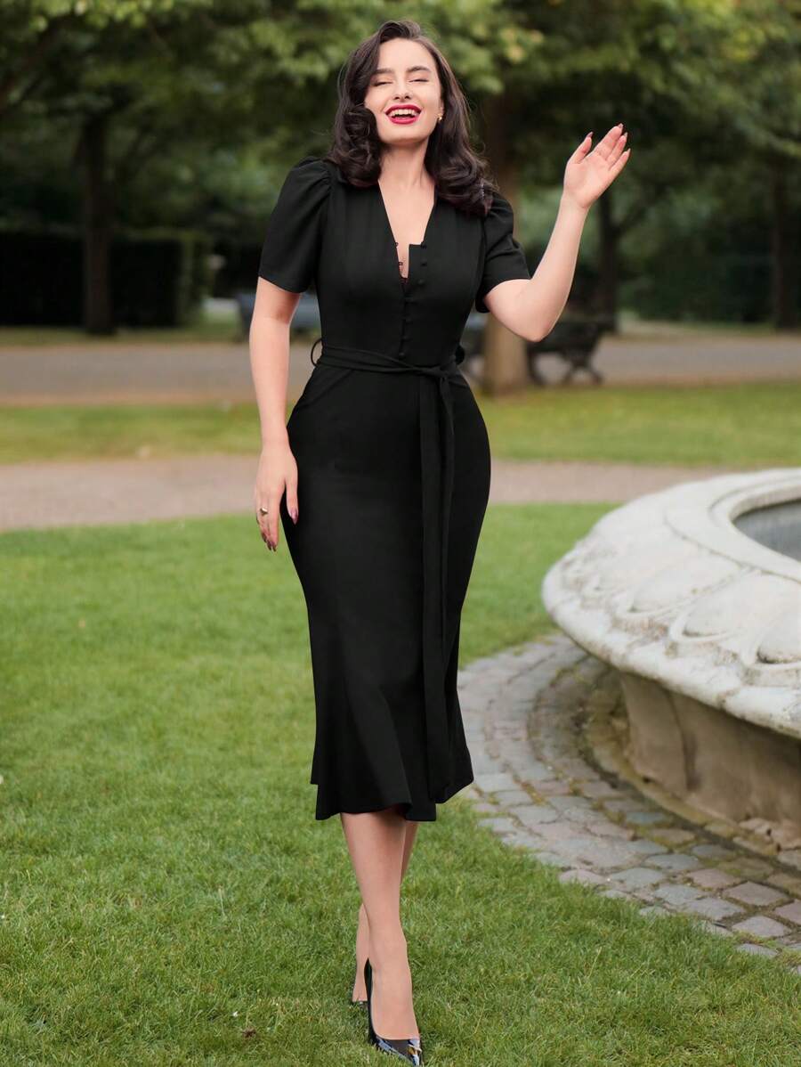 Vestido de mujer elegante y vintage de cuello en V