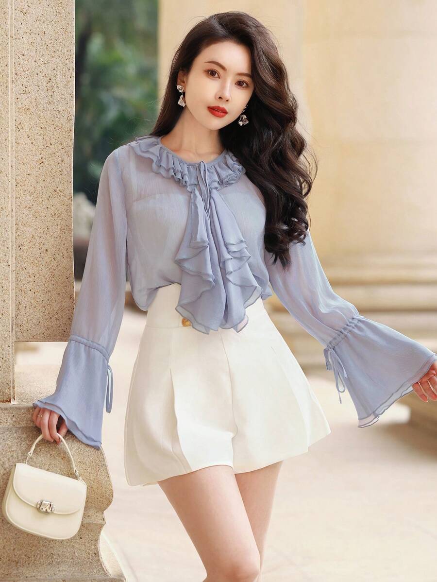 Camisa elegante con textura de estilo primaveral