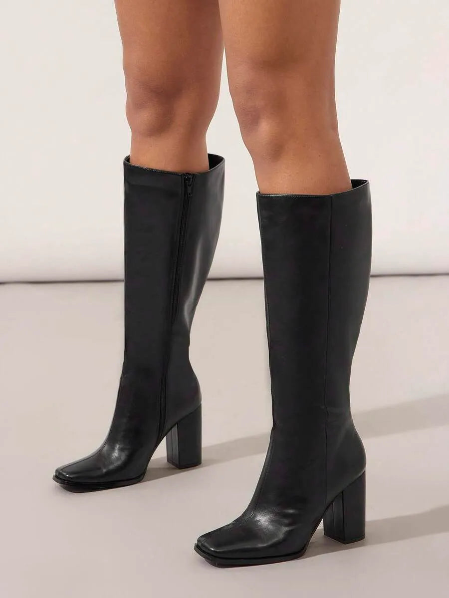 Botas altas hasta la rodilla con cremallera lateral