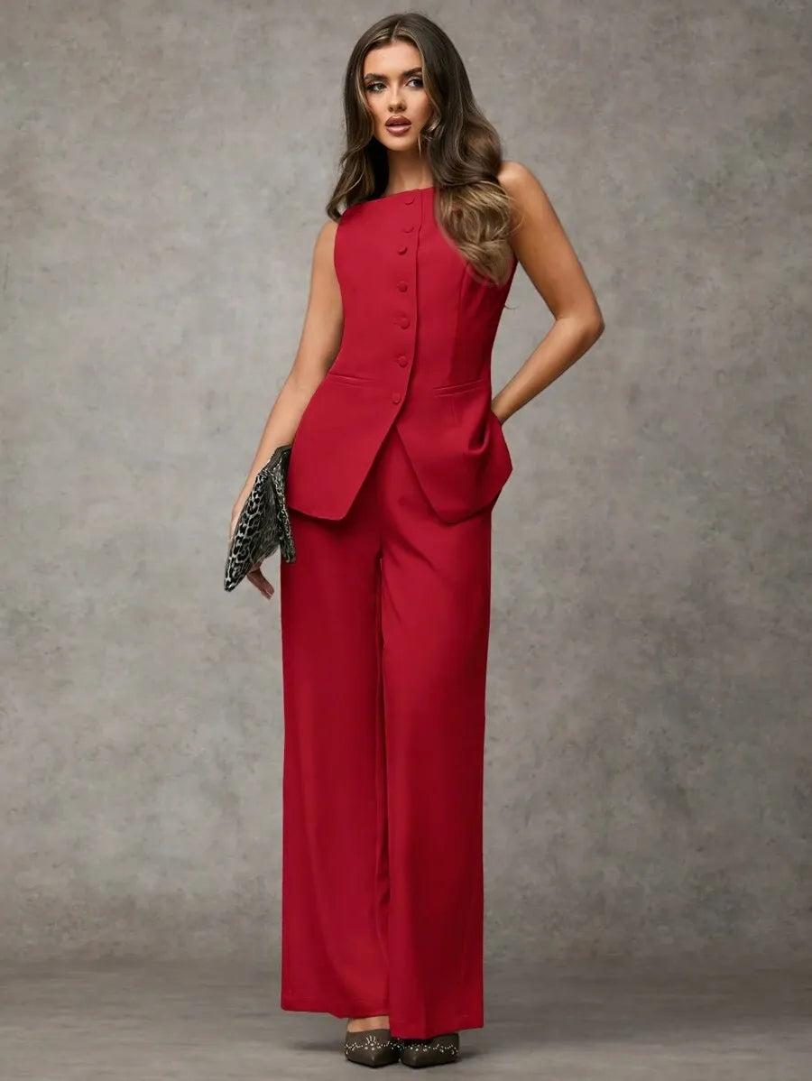 Conjunto de top sin mangas y pantalones