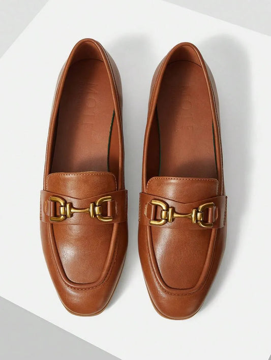 ZAPATOS PLANOS CÓMODOS Y CASUALES