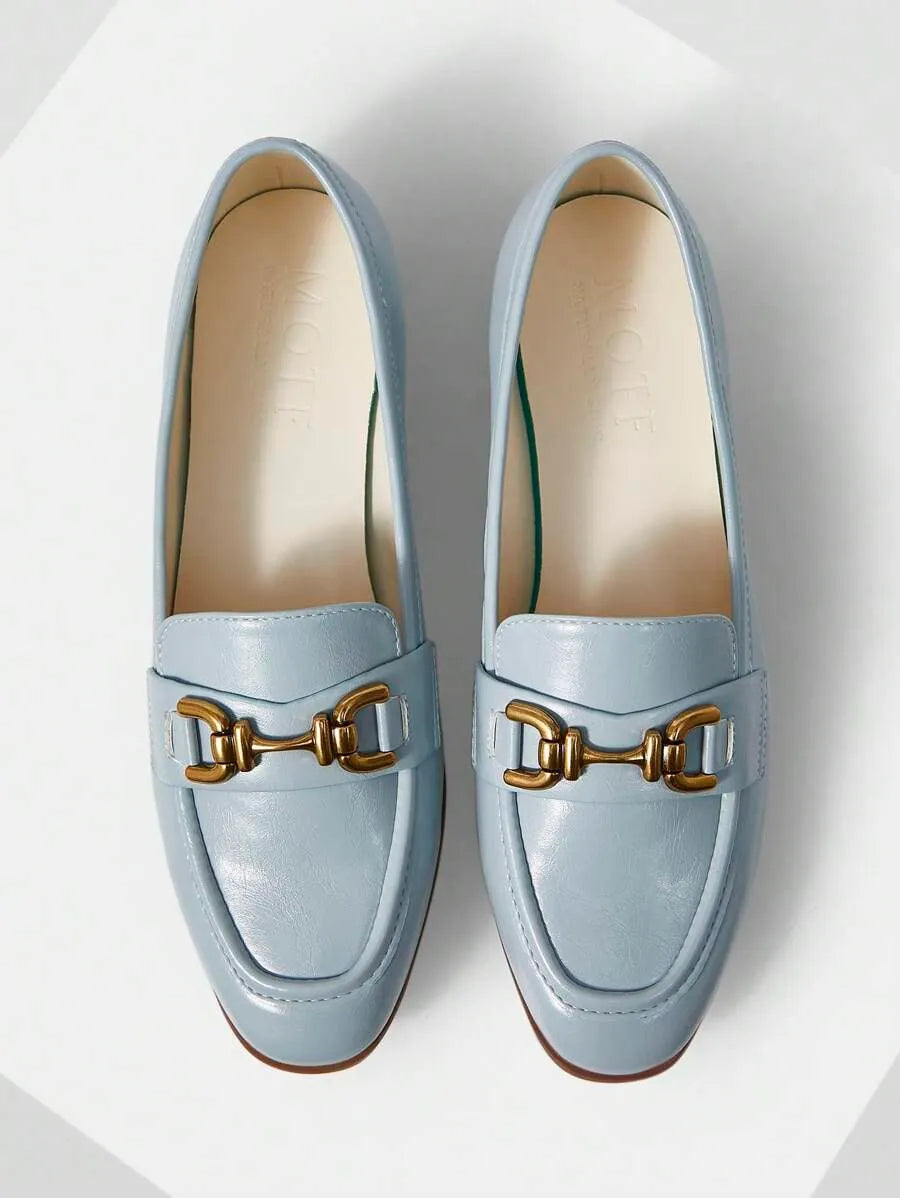 ZAPATOS PLANOS CÓMODOS Y CASUALES