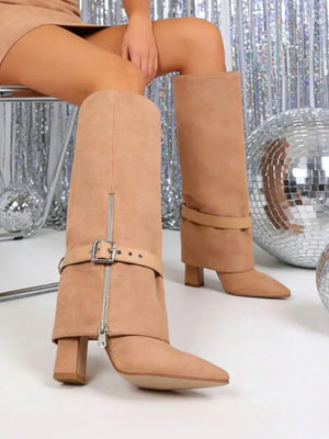 Botas de mujer con puntera puntiaguda