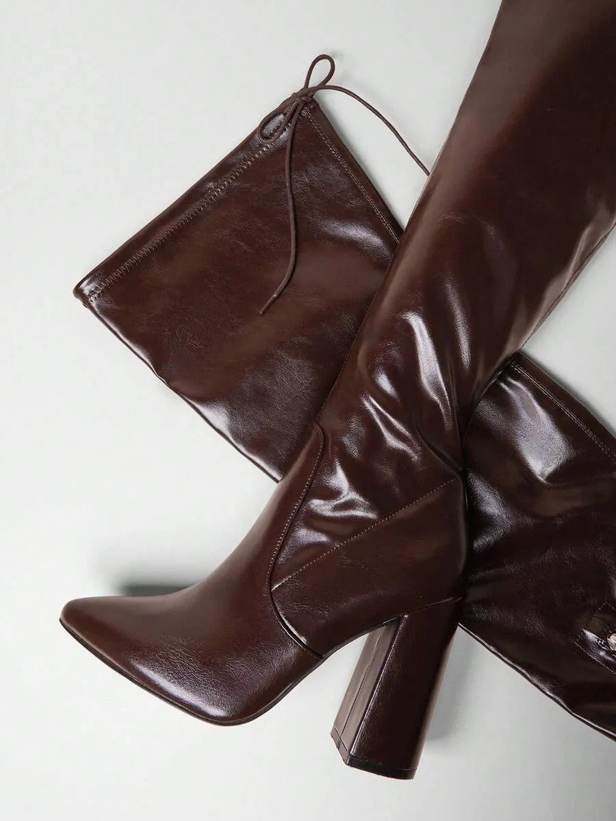 Botas altas con tacón de bloque