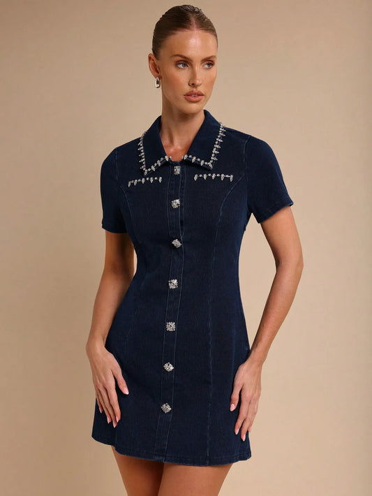 Vestido minifalda de jean elástico con cadena de diamantes