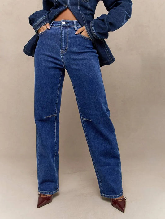 Pantalones vaqueros de pierna ancha y tiro alto