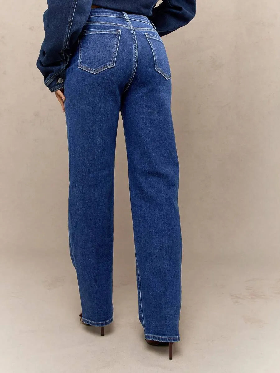 Pantalones vaqueros de pierna ancha y tiro alto