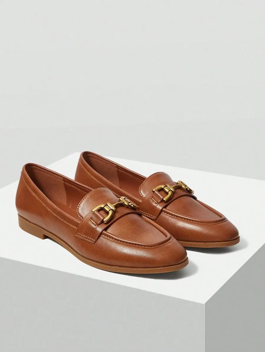 ZAPATOS PLANOS CÓMODOS Y CASUALES