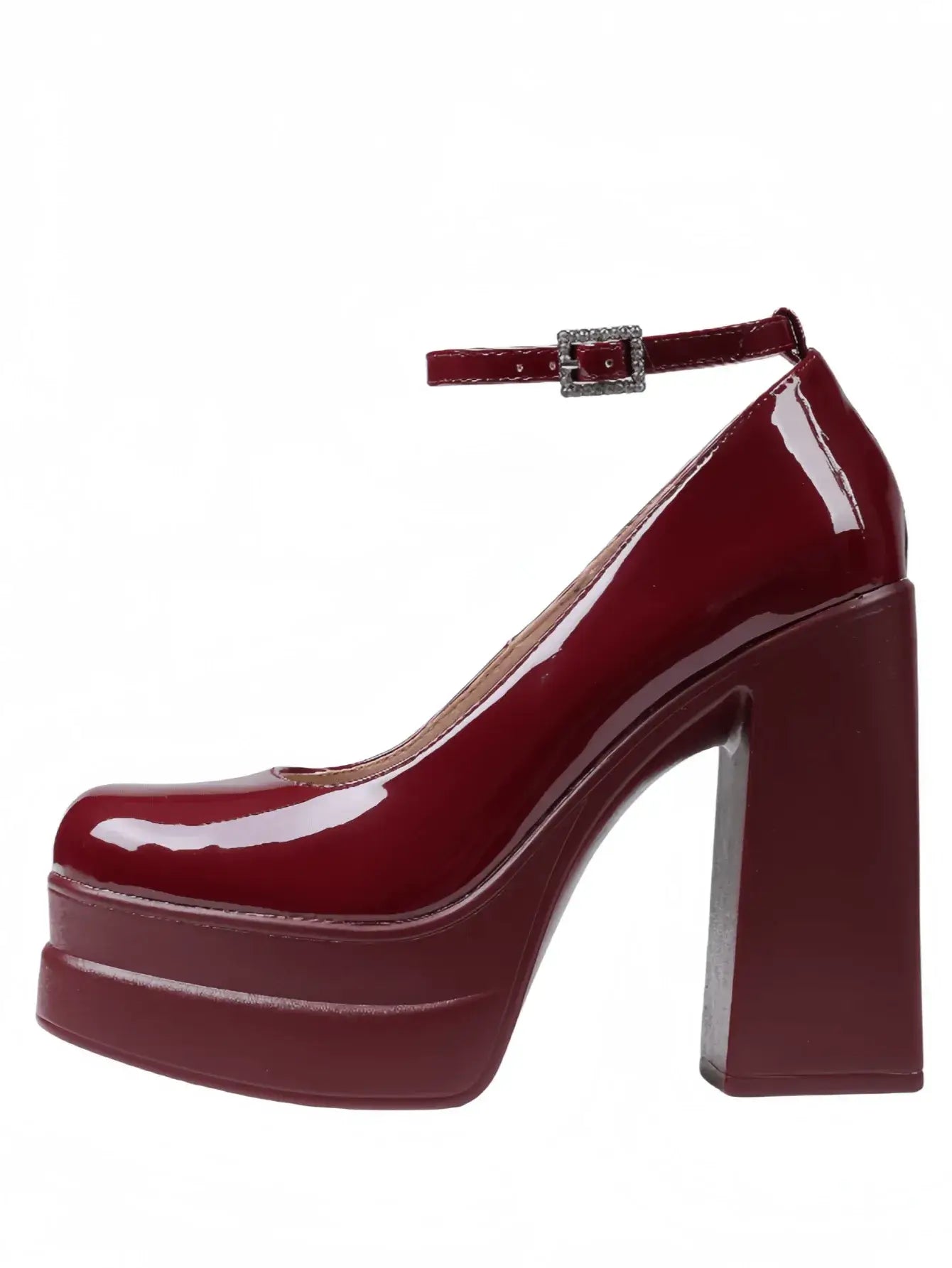 Zapatos elegantes de tacón alto