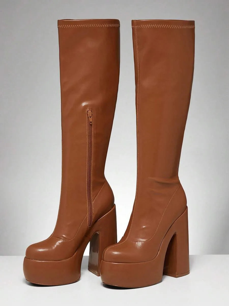 Botas altas hasta la rodilla de diseño elegante