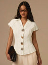 Blusa de mujer de manga corta con botones