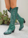 Botas altas hasta la rodilla con bordados