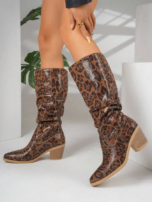 Botas altas hasta la rodilla con estampado de leopardo