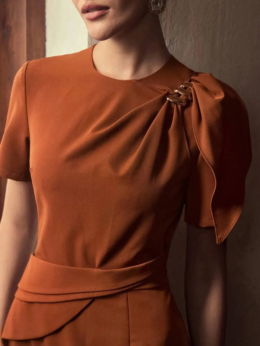 Vestido de cuello redondo
