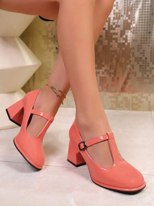 Tacones altos de estilo Mary Jane
