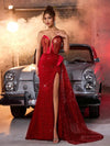 Vestido de sirena con diseño sin tirantes y abertura lateral,