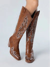 Botas vaqueras de mujer con detalles asimétricos