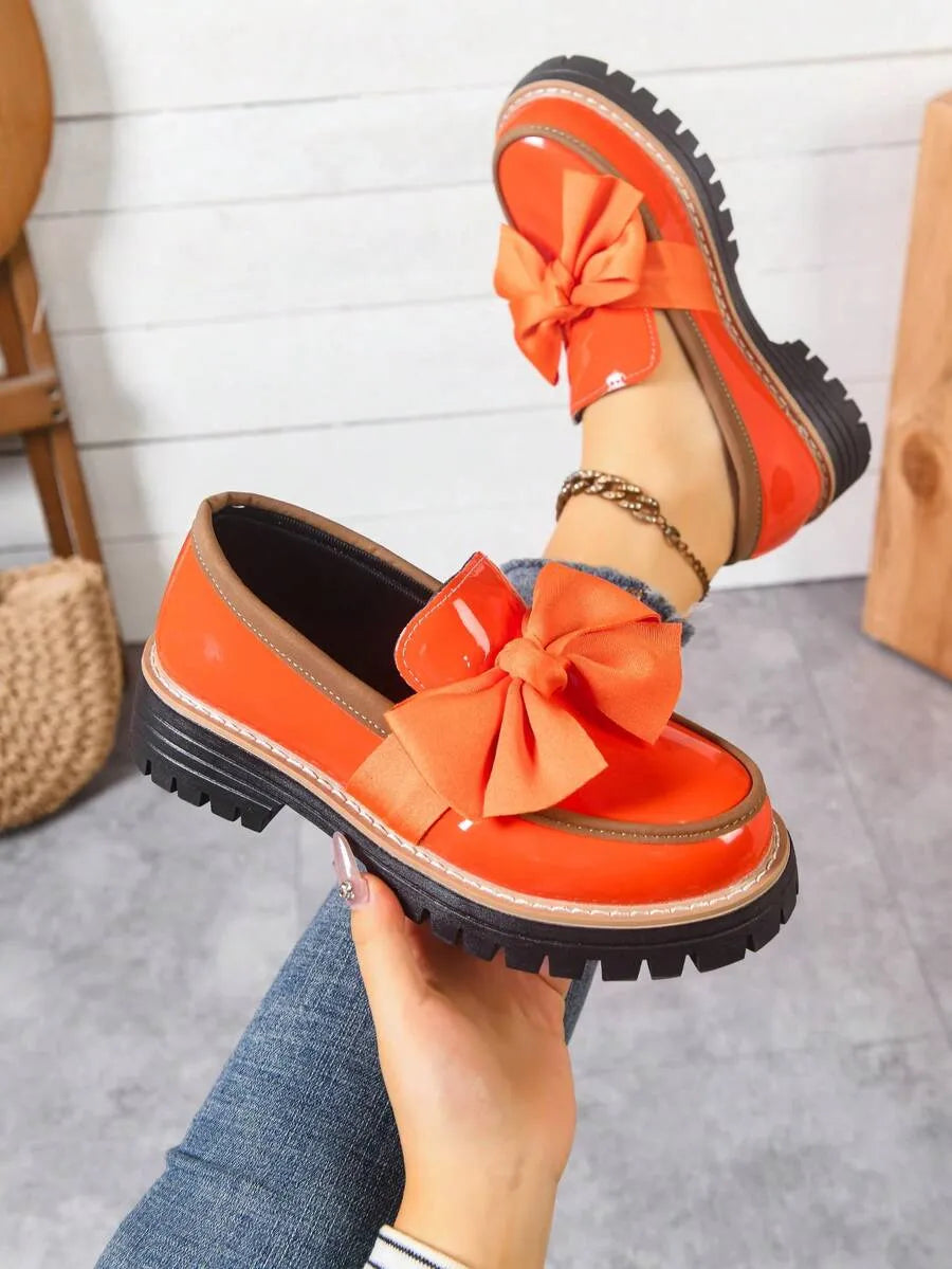 Mocasines de mujer con decoración de lazo