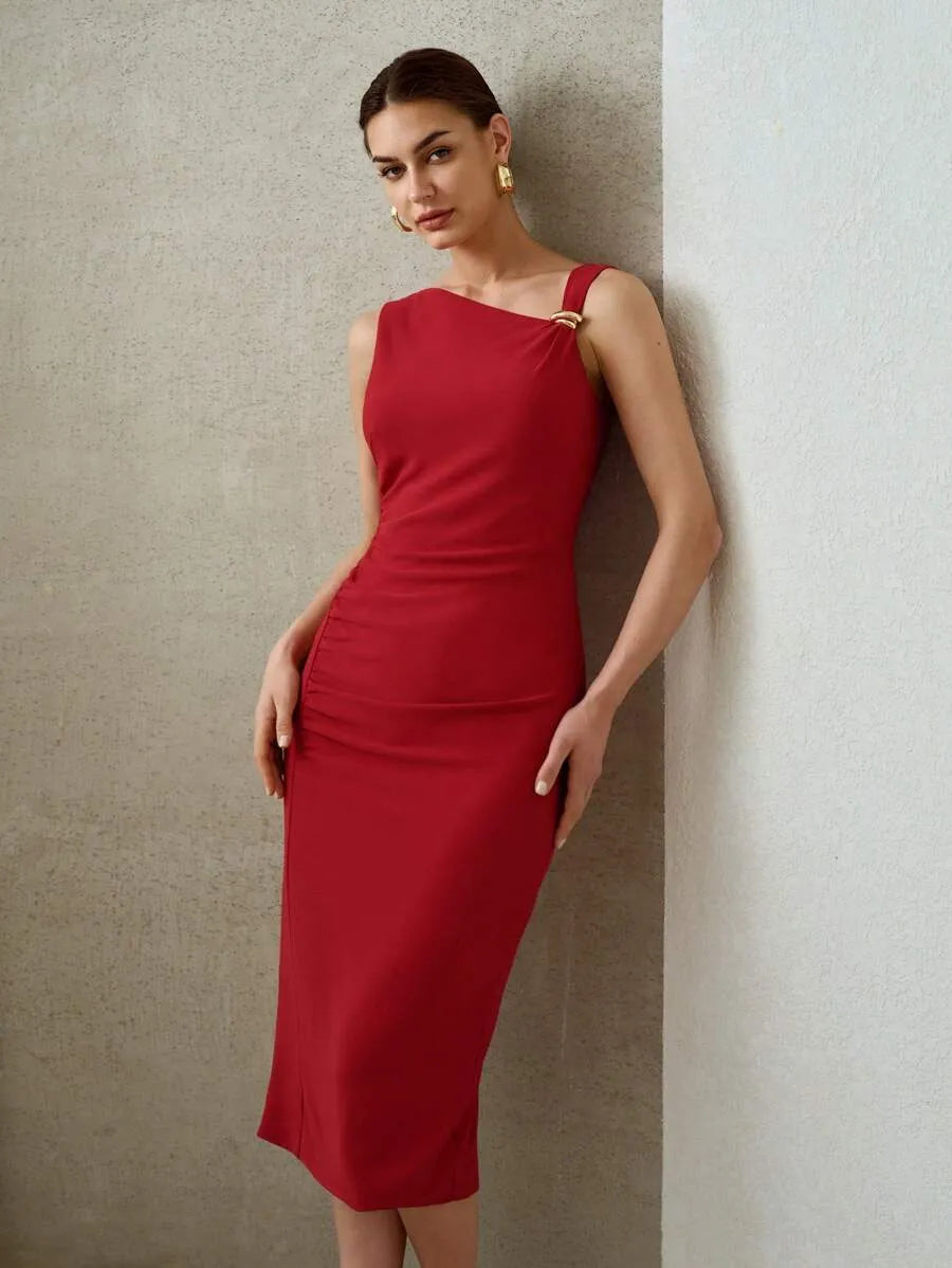VESTIDO CON DETALLE FRUNCIDO