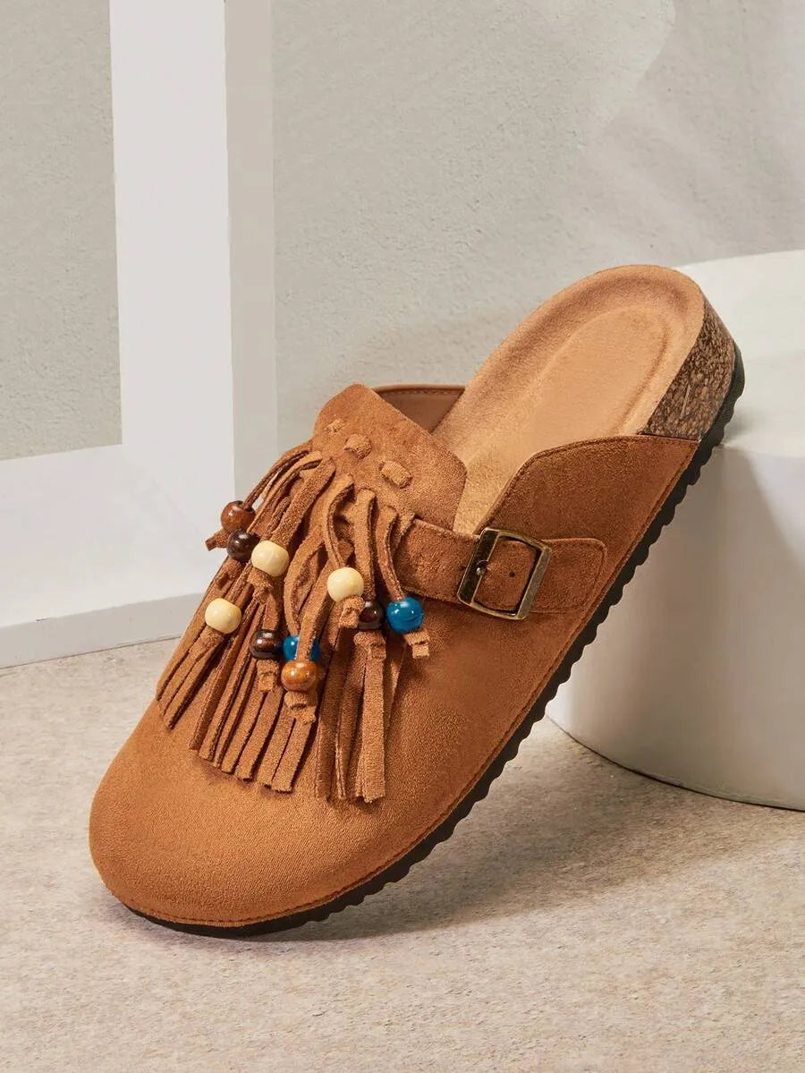 Zuecos de ante de tela  con flecos