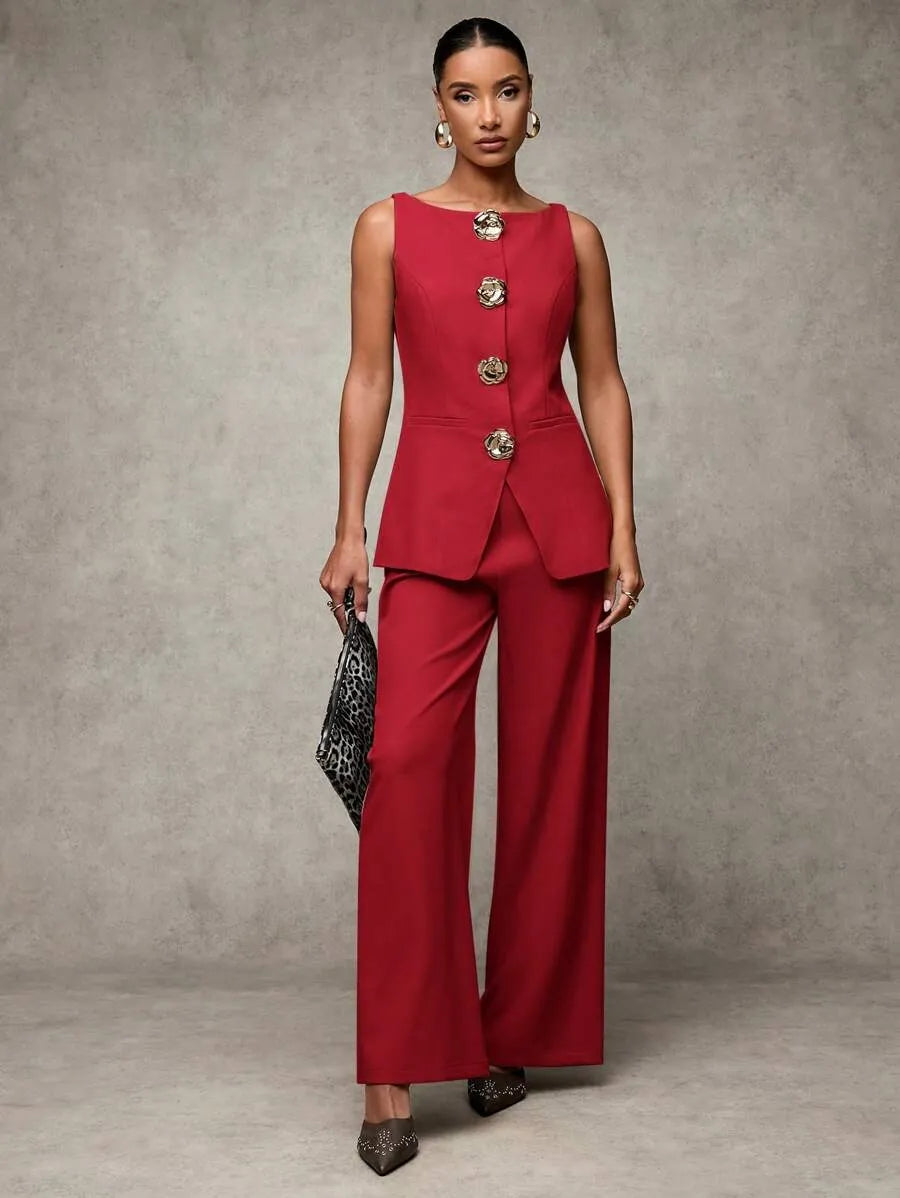 Conjunto de top sin mangas botones metalicos  y pantalones
