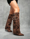 Botas hasta la pantorrilla y de tobillo con estampado de leopardo