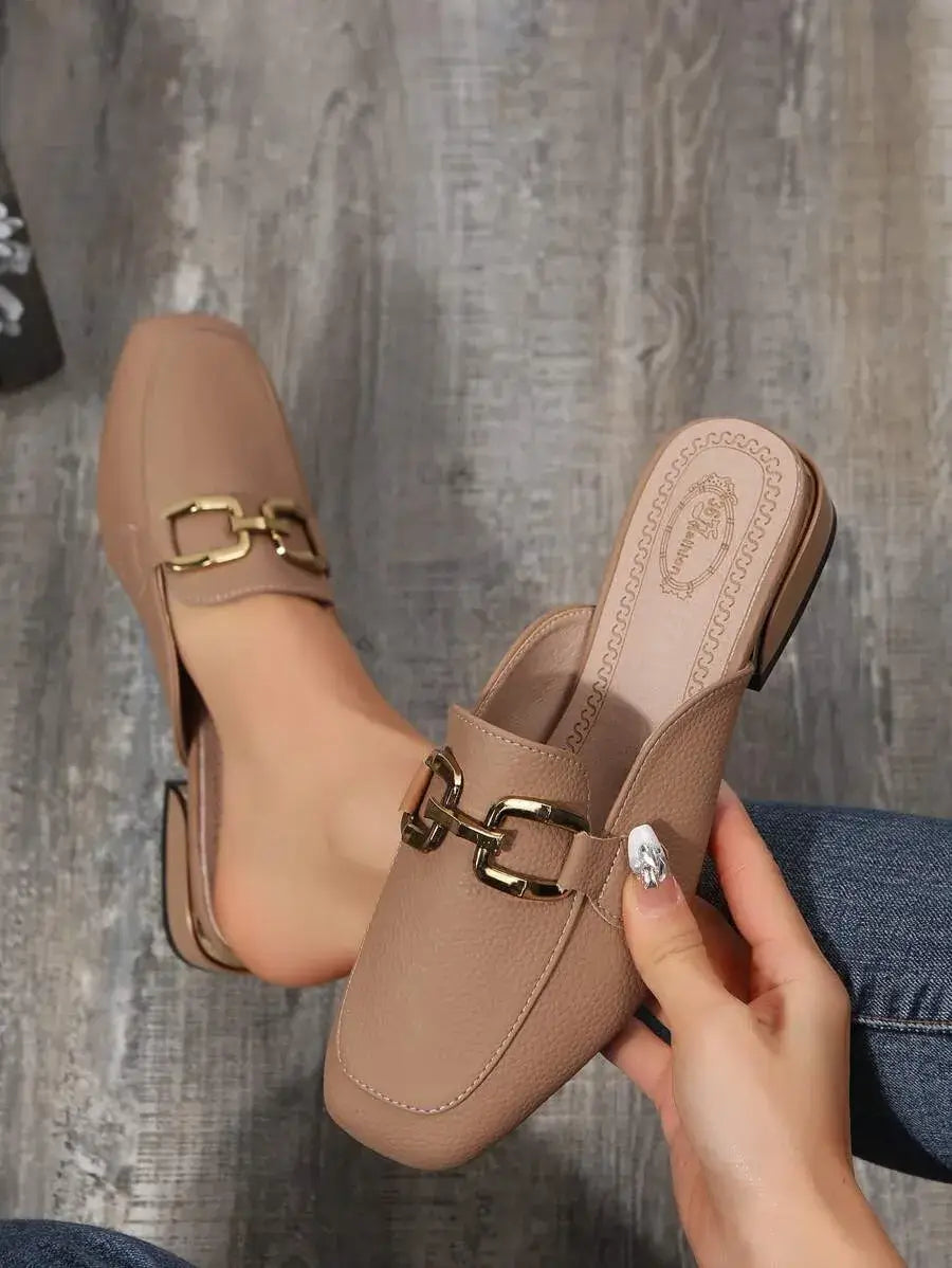 Mulas de Slipper con Hebilla de Metal